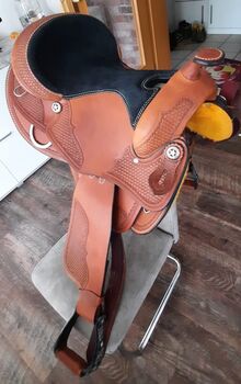 Schnäppchen!!! Stone Deek Westernsattel -Neu- mit schönen Alu Steigbügeln, Stone Deek , Kerstin Braun, Western Saddle, Lohr am Main