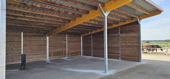 Offenstall kaufen | Pferdeunterstand - Weideunterstand & Laufstall für Pferde Aussenboxen Sp. z o.o (GmbH) Pferdeunterstände kaufen - Weideunterstände & Offenstall