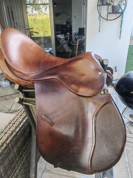 Laird leather saddle - 17", Laird Light weight Toptani , Taryn Dreyer , All Purpose Saddle, Cape
