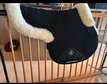 Lammfellunterlage pro Lambskin neu !!!, Loesdau  Pro Lambskin, Lena Frey, Dressage Pads, Altheim -Frickingen