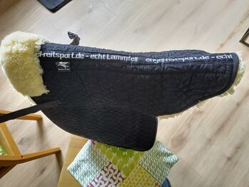 Lammfell Satteldecke Engel Reitsport  Engel Lammfell Satteldecke 