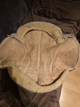 Westernsattel Lammfellbezug