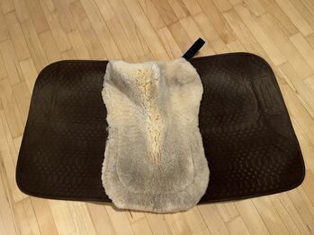 Lammfellschabracke Reitsport Engel Reitsport Engel Dressur