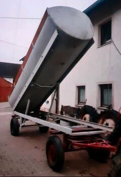 Landwirtschaftlicher Kipper, Mulde, Mistensorgen