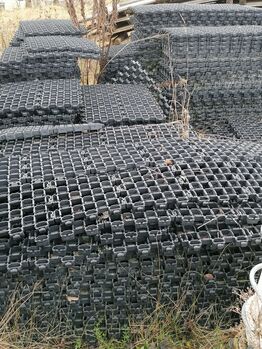 Rasen gitter matten ca 50 auf 50 teils am Stück, Sunbeam Ranch! , Horse & Stable Mats, Kaufbeuren 