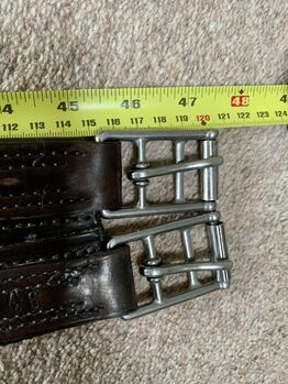 Leather anatomical girth, Charlotte Marshall , Sattelgurte, Howden