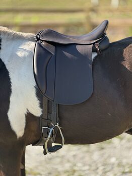 Freizeitsattel für breite kurze Pferde 40 cm 17“ KW 35, Versand auf Probe, Isländer Haflinger COB Jeremy Rudge G5 mit Ponybaum