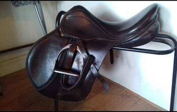 Lemetex Futura XL, LEMETEX  Futura , Katharine Midgley, Jumping Saddle, Waterlooville
