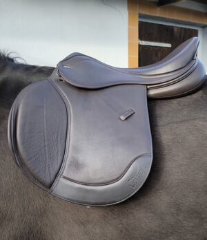 Letek springsattel brau 17,5, Letek , Jassi , Jumping Saddle, Zossen 