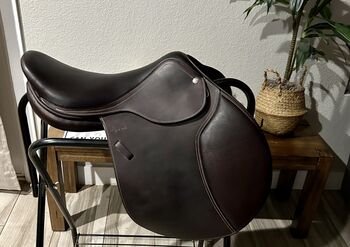 Like New Dover Circuit Premier Special Eq Saddle, Dover  Circuit Premier Special Eq Saddle , Jennifer , All Purpose Saddle, Las Vegas 