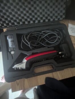Liveryman black beauty clippers (mains), Claire Foster, Pflegeprodukte, Scunthorpe
