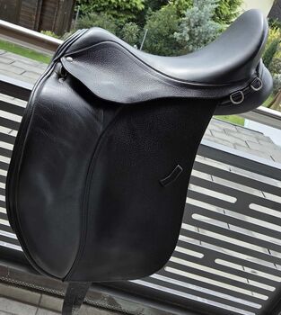 Loxley by Bliss Dressur 17,5 Zoll, Loxley by Bliss , Jessica Valentini, Dressage Saddle, Altenstadt 
