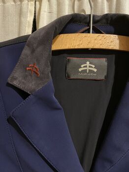 MakeBe navy showjacket UK8 MakeBe Altea