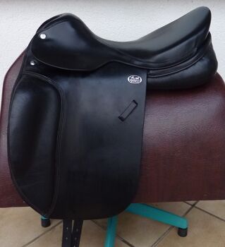 Martin Breitler Dressursattel neuwertig 17,5 Zoll Kammerweite 34, Martin Breitler, Fehraltorf (Schweiz), Julia, Dressage Saddle, Alsfeld
