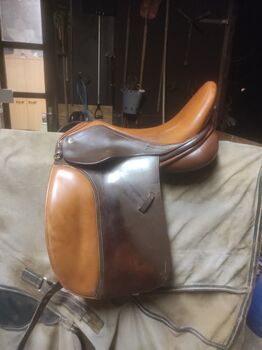 Massimo Dressursattel 33er Kammer, kurze Auflage, Massimo Dressage II, Lisa, Dressursattel, Aremberg