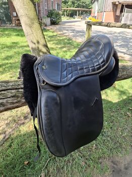 Massimo Wanderreitsattel von der Firma Zeitler, Zeitler Massimo Wanderreitsattel , Nicole Schymik , Endurance Saddle, Oer-Erkenschwick