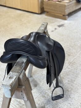Massimo Saddle Up VS/VSD 17,5 KW 34 – neuwertig – austauschbare Pauschen Massimo Saddle Up