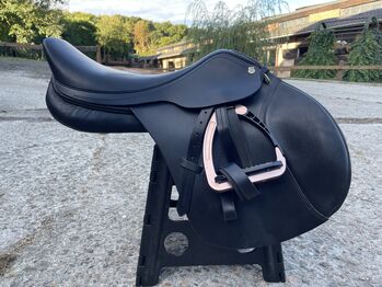 Massimo Springsattel 18,5, Massimo, Katharina , Jumping Saddle, Aachen 