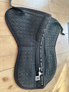 Mattes correction Pad, Mattes Coerrection Pad, EllaR, Fellsattel, Berlin