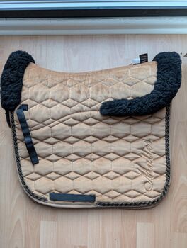 Mattes Samt Schabracke Gr. L Dressur, Mattes, Conny , Dressage Pads, Neuss