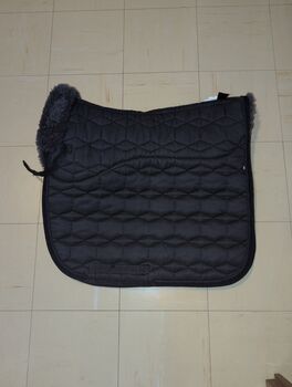 Mattes Lammfell Schabracke Gr.L Dressur Mattes