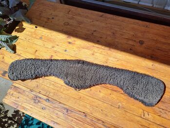 Mattes Lammfellgurt Mond Western 85cm Mattes  Mondgurt 