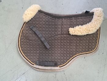 Matthes Lammfellschabracke Gr. M Farbe: braun, Matthes, Rolf Schäfer, Schabracken, Wiesloch