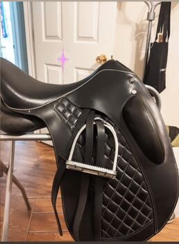 Max Flex Dressage Saddle, Maxflex Carlos Carneiro DR, Becca, Dressage Saddle, Windsor