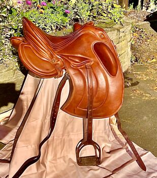 Mercedes Signum Barocksattel, Mercedes Signum  Barrocksattel , Roswitha Strieth, Baroque Saddle, Rüdesheim 