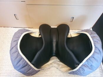 Meyer Springsattel 17" – Qualität, Komfort & Leistung