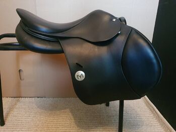 Meyer Springsattel 17" – Qualität, Komfort & Leistung, Will, Jumping Saddle, berlin