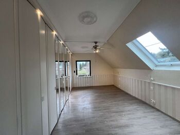 Miete Haus+Einliegerwohnung 290m², Stallung, Reitplatz, Poundpen....