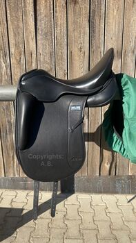 Neuwertiger Sommer Esprit Athen Dressursattel, Sommer Esprit Athen DS, Anja Burghartswieser, Dressage Saddle, Obing 