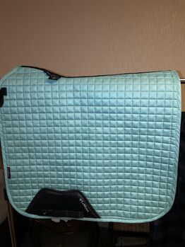 Mint full sized dressage pad, Lemieux , Emilie Barnett, Czapraki, Welwyn Hatfield