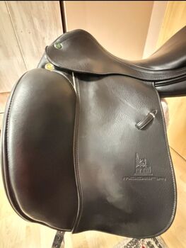 Neuwertiger Prestige Modena 17“(17,5) Dressursattel mit doubliertem Leder Prestige  Modena