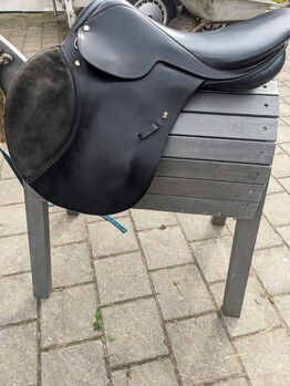 Mol springsattel gebraucht guter Zustand, Marina , Jumping Saddle, Veringenstadt