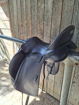Monoblatt Dressursattel Patrick Saddlery 17 MW (wie Custom) Patrick Saddlery  Leggero