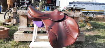 Wunderschöner brauner Springsattel Butterfly Claudia 17", Butterfly Dt. Saddlery  Claudia , Maresa, Jumping Saddle, Pfullingen