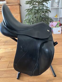 Sehr gepflegter Dressursattel Kentaur Afrodite 17Zoll Kentaur Afrodite