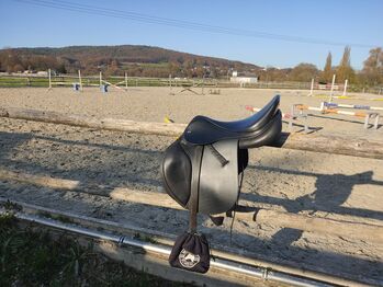 Fast neuer (Pony) Springsattel 17", Letec Excellent Spring-Sattel Highline, Tanja Westerholz, Jumping Saddle, Redwitz an der Rodach