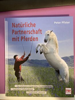 Natürliche Partnerschaft mit Pferden (Peter Pfister) Müller Rüschlikon