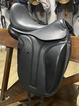 New! Equiline Dressage Saddle, Equiline DR Competition, Sarah I., Dressursattel, Hunsel