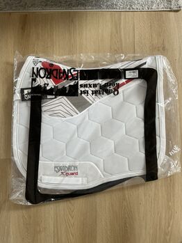 Neue Eskadron mesh Compact Schabracke mit grip weiß WB DR, Eskadron  Mesh compact , Vienna , Schabracken, Ostercappeln 
