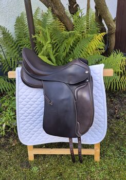 Neuwertig!  Sommer Somero Sattel DS Classic mocca/braun 17,5 Zoll, Sommer Somero DS, Dani, Dressursattel, Schöngeising