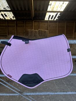 New colour! Lemieux fondant LARGE, Lemieux  Lemieux essence cc pad. , Emilie Barnett, Andere Pads, Welwyn Hatfield