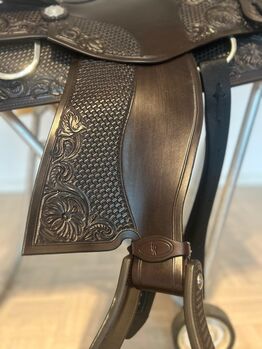 Neuer CR Westernsattel CR