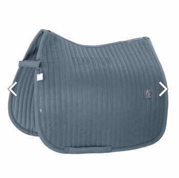NEU Eskadron Schabracke DL steel blue FS 2025, Eskadron Mesh steel blue (classic Sports horses FS 2025), Kim G., Dressage Pads, Stolberg 