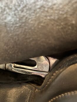 Custom saddlery icon flight 18, Custom saddlery Icon flight, Sandra, Siodła ujeżdżeniowe, Neuilly-Plaisance