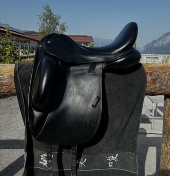 Neuer Custom icon star Sattel, Custom  Icon star , Florentina Grässl, Dressage Saddle, Hall in Tirol 