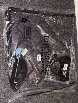 NEU OVP Equestrian Stockholm Set Purple Glimmer Schabracke Haube Equestrian Stockholm Purple Glimmer